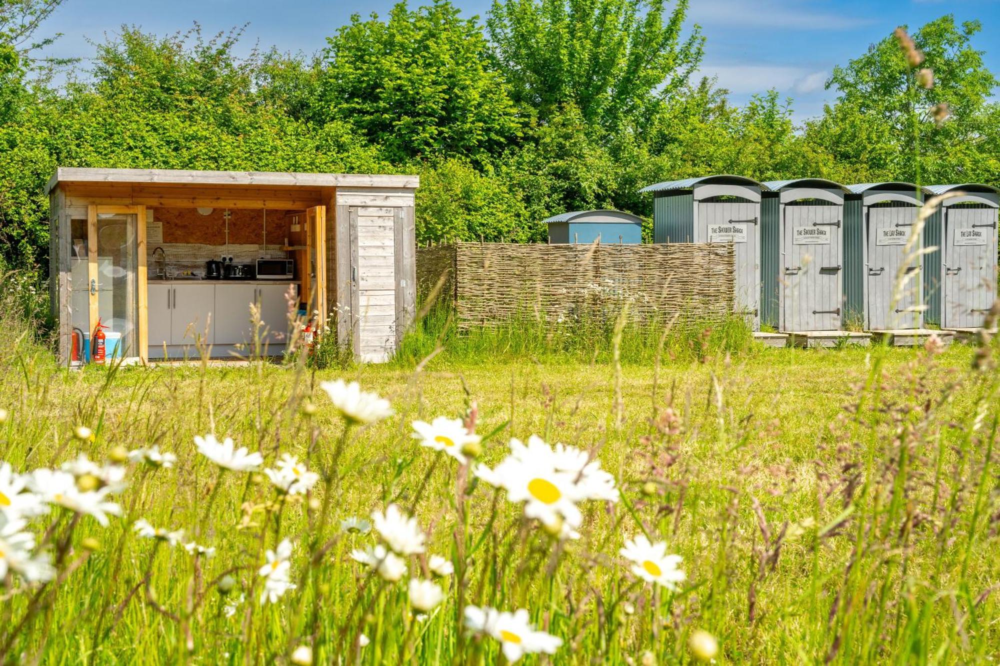 Cowslip At Blancas Bell Tents Villa Ringstead  Exterior foto